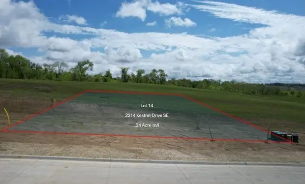2214 Kestrel Drive Se, Cedar Rapids, IA 52403