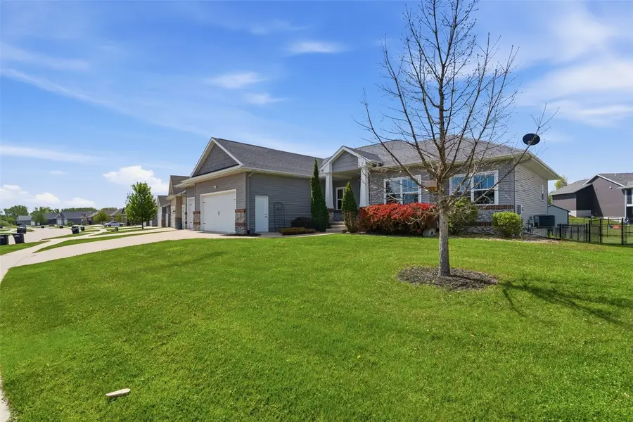 1217 Rolling Glen Drive, Marion, IA 52302 - #2