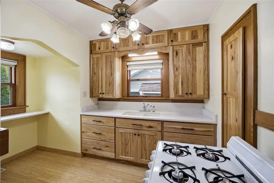 813 18th Street Se, Cedar Rapids, IA 52403 - #3