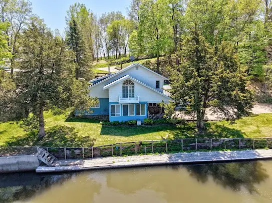 20879 263rd Street, Manchester, IA 52057