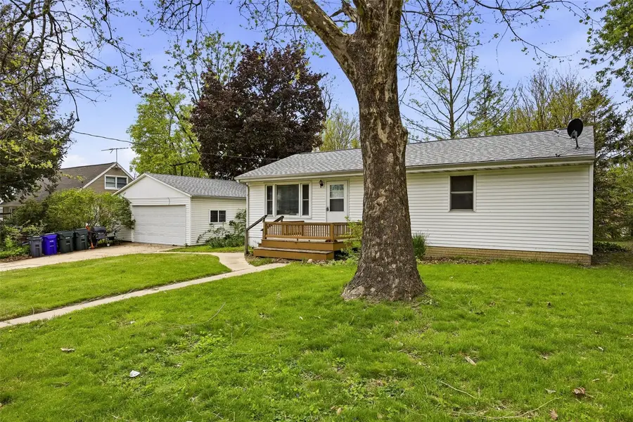 2910 Schaeffer Drive Sw, Cedar Rapids, IA 52404 - #2