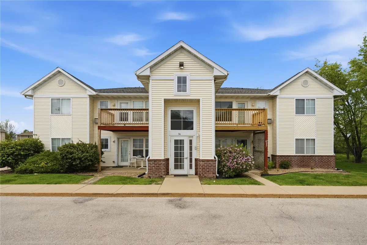 74 Miller Avenue Sw #8, Cedar Rapids, IA 52404 - #1
