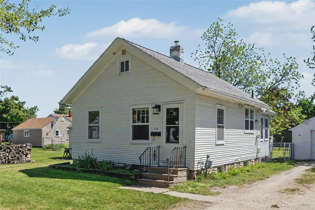 714 31st Street Se, Cedar Rapids, IA 52314 - #1
