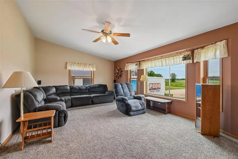 201 Union Street, Olin, IA 52320 - #3