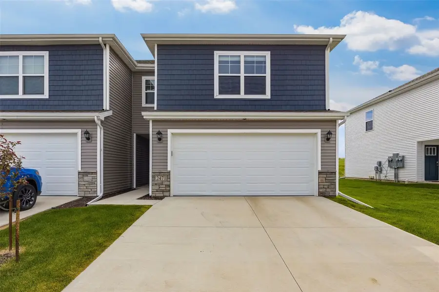 2471 Chloe Lane, Hiawatha, IA 52233 - #2