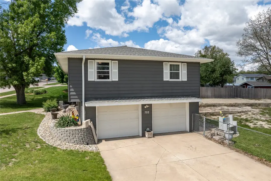 702 Fernwood Drive Ne, Cedar Rapids, IA 52402 - #2