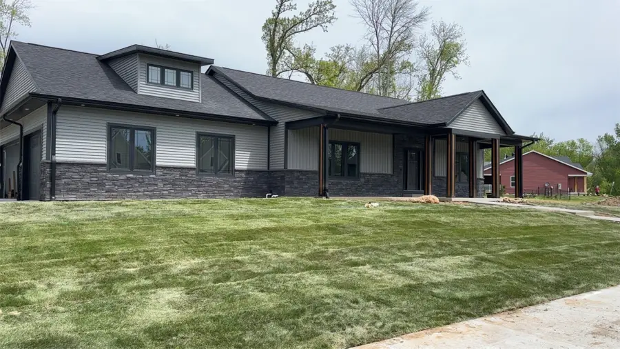 5630 Seminole Valley Trail Ne, Cedar Rapids, IA 52411 - #2