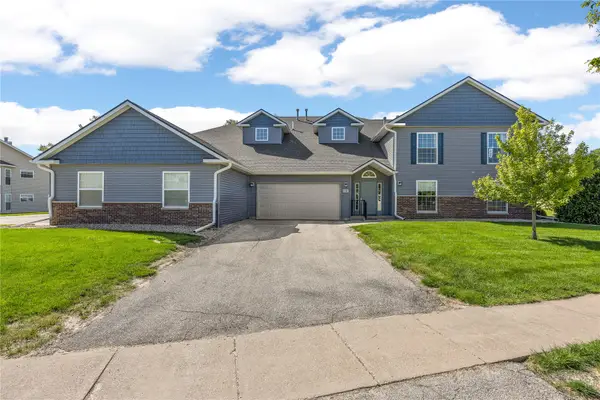 4300 Westchester Drive Ne #C, Cedar Rapids, IA 52402