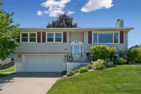 1565 Mcgowan Boulevard, Marion, IA 52302