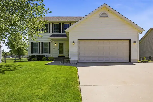 1217 Acacia Drive Ne, Cedar Rapids, IA 52402