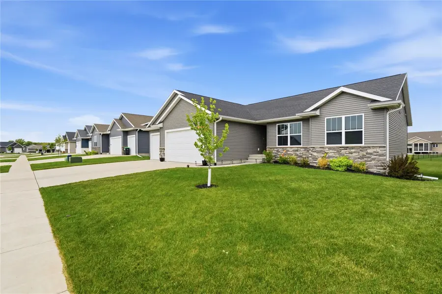 1278 Echo Ridge Ln, Marion, IA 52302 - #2
