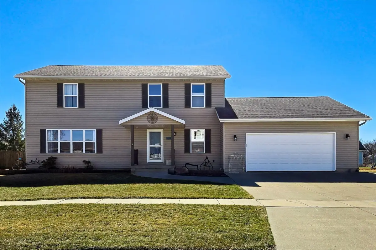 214 Donald Dr, Alburnett, IA 52202 - #1
