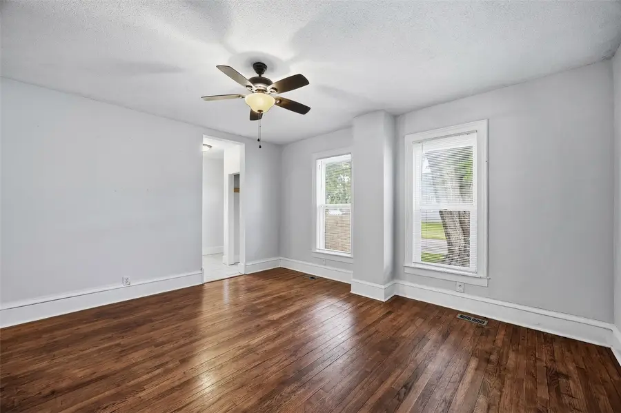304 E Main Street, Marengo, IA 52301 - #3