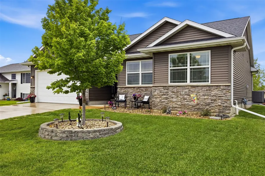 2660 Bullis Drive, Marion, IA 52302 - #2