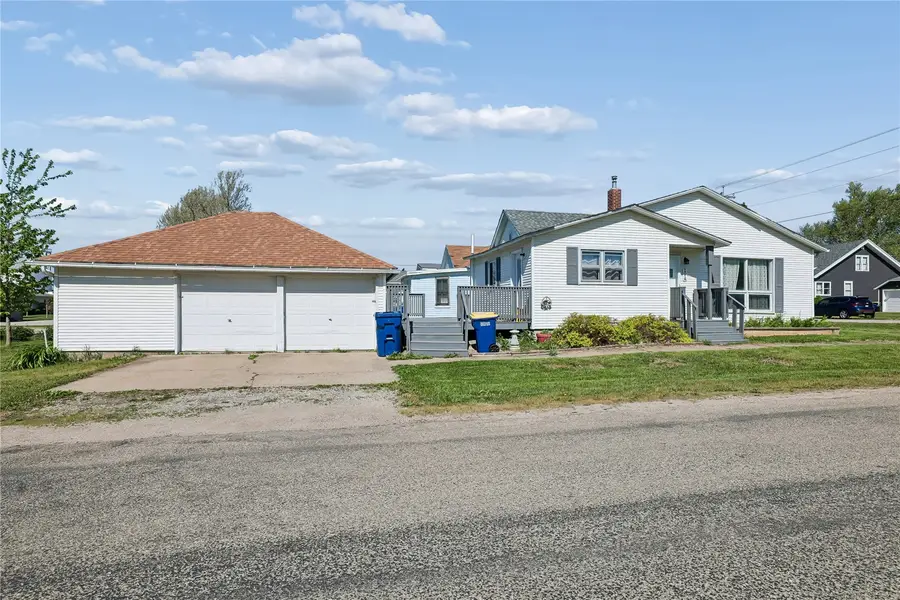 202 2nd Avenue, Van Horne, IA 52346 - #2