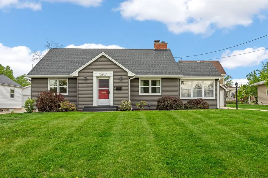 2640 5th Avenue, Cedar Rapids, IA 52403 - #2