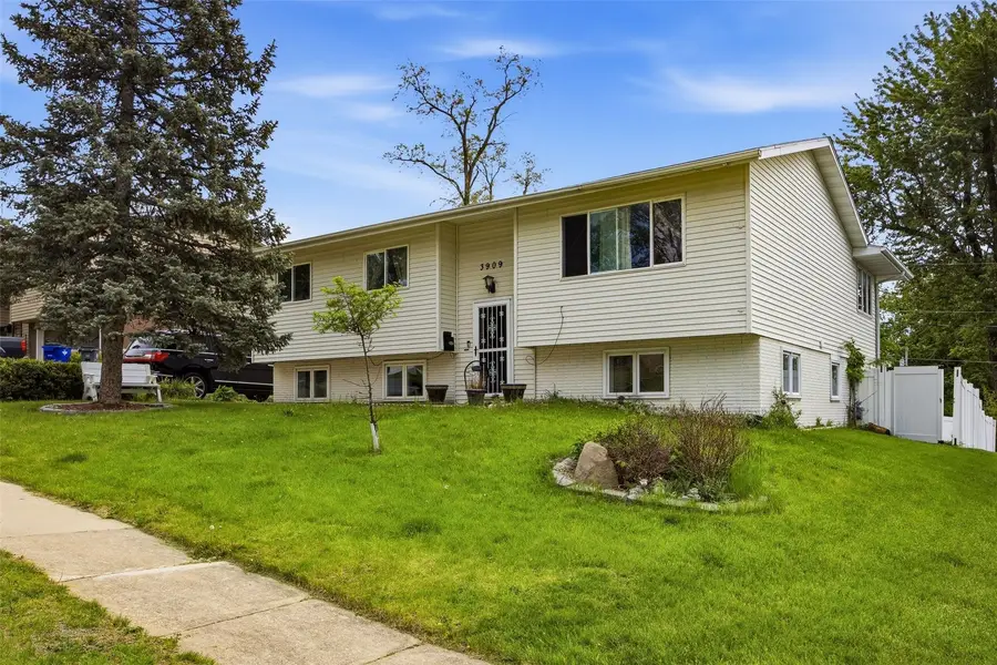 3909 13th Avenue Se, Cedar Rapids, IA 52403 - #2