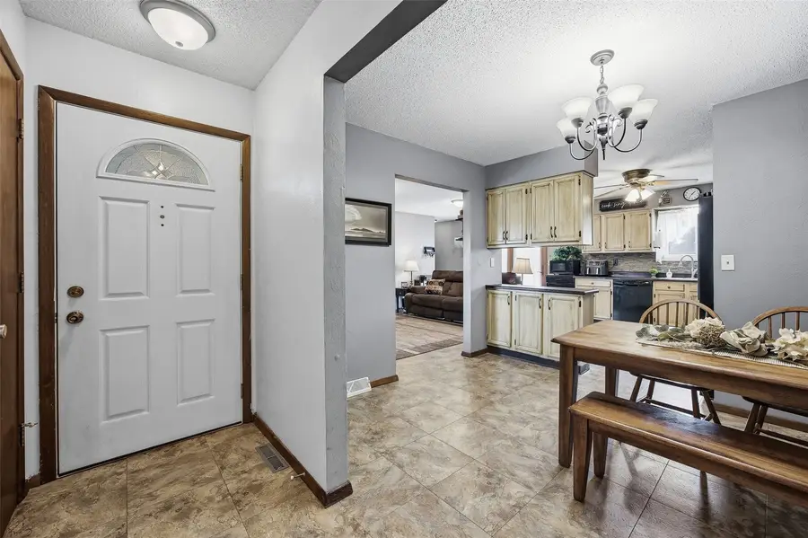118 31st Street Nw, Cedar Rapids, IA 52405 - #3