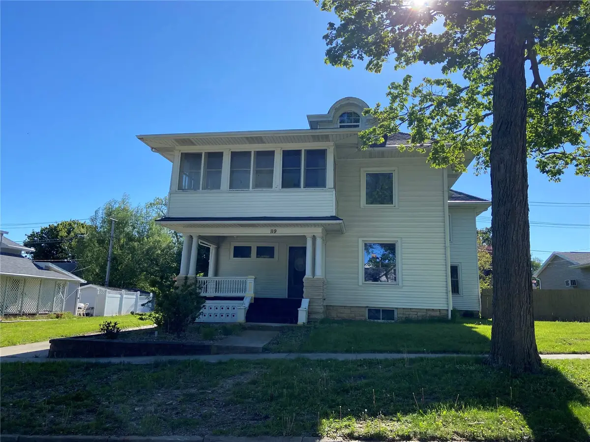 119 S Garnavillo, Anamosa, IA 52205 - #1