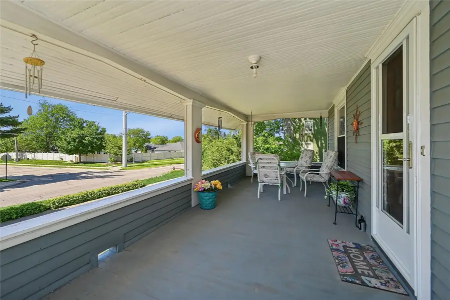 618 32nd Street Ne, Cedar Rapids, IA 52402 - #2