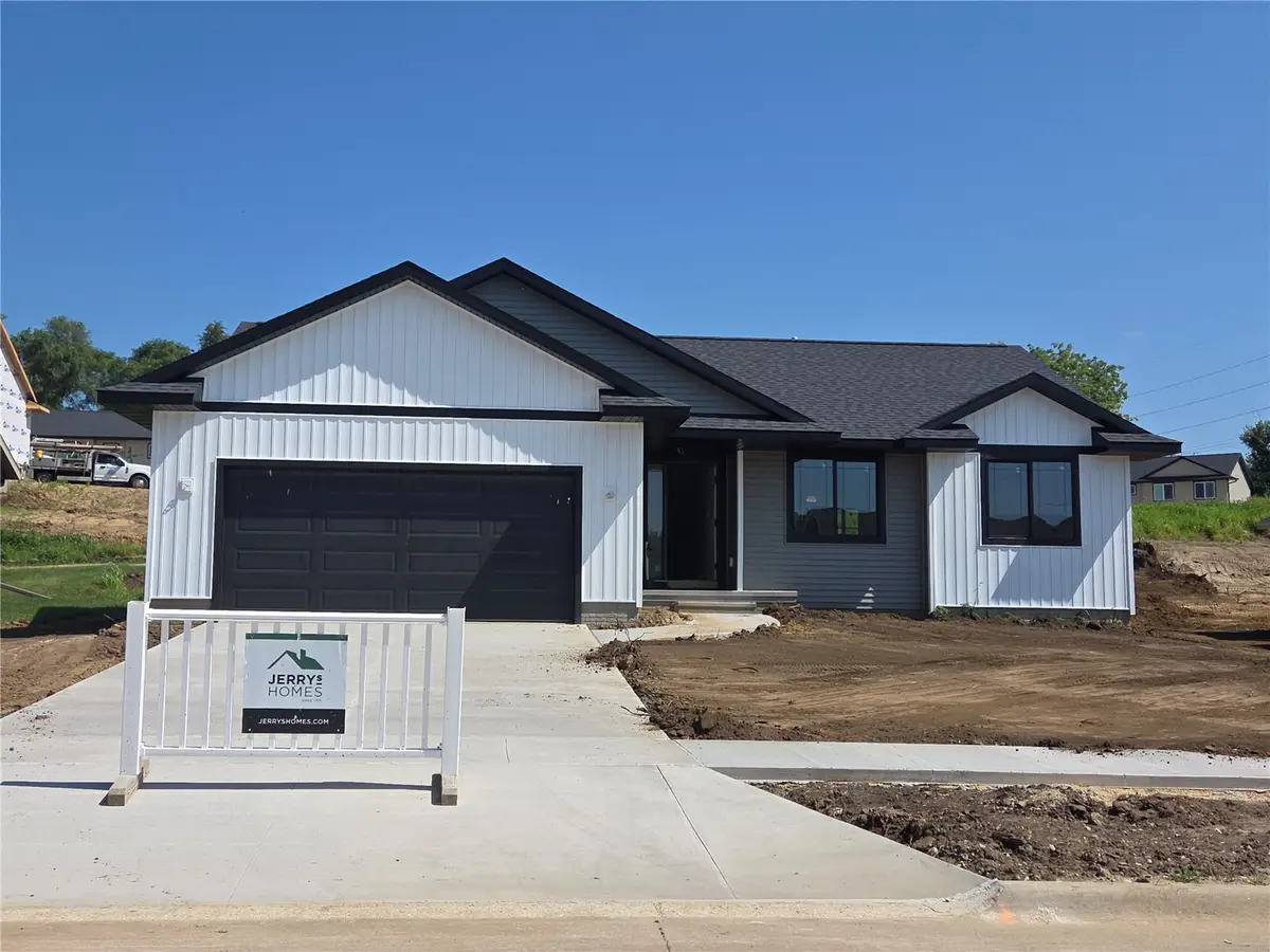 1820 Shady Grove Road Sw, Cedar Rapids, IA 52404 - #1
