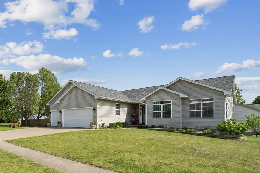 324 Valley Drive, Center Point, IA 52213 - #2