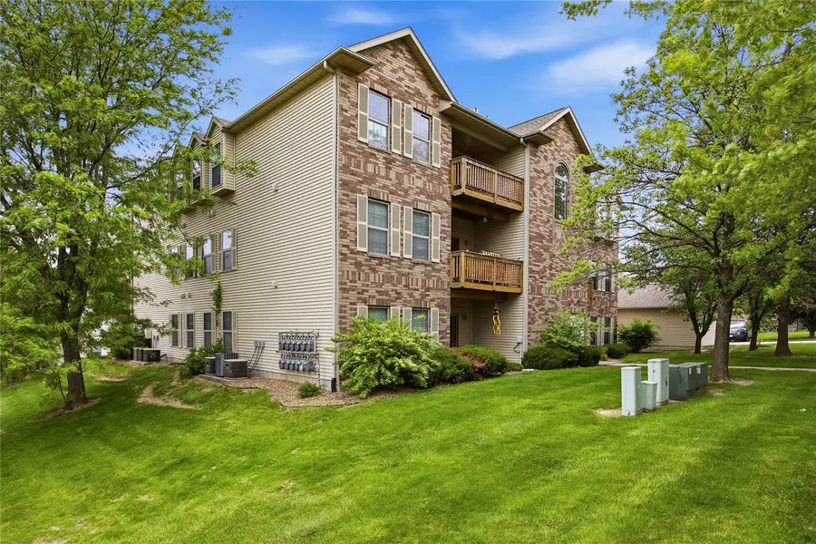 2853 Coral Court #304, Coralville, IA 52241 - #3