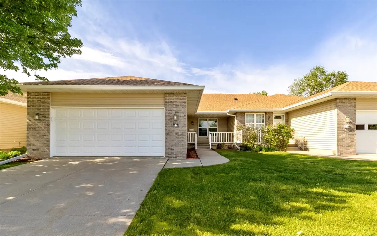 3220 Sunburst Avenue, Marion, IA 52302 - #1