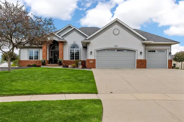 4120 Fox Hollow Court, Marion, IA 52302