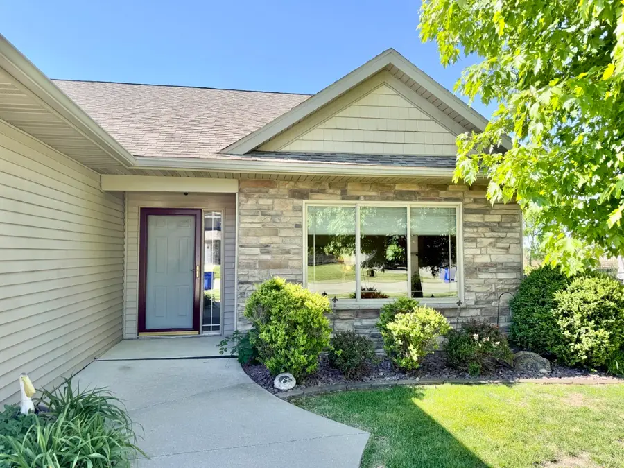 785 Yorkshire Street, North Liberty, IA 52317 - #3