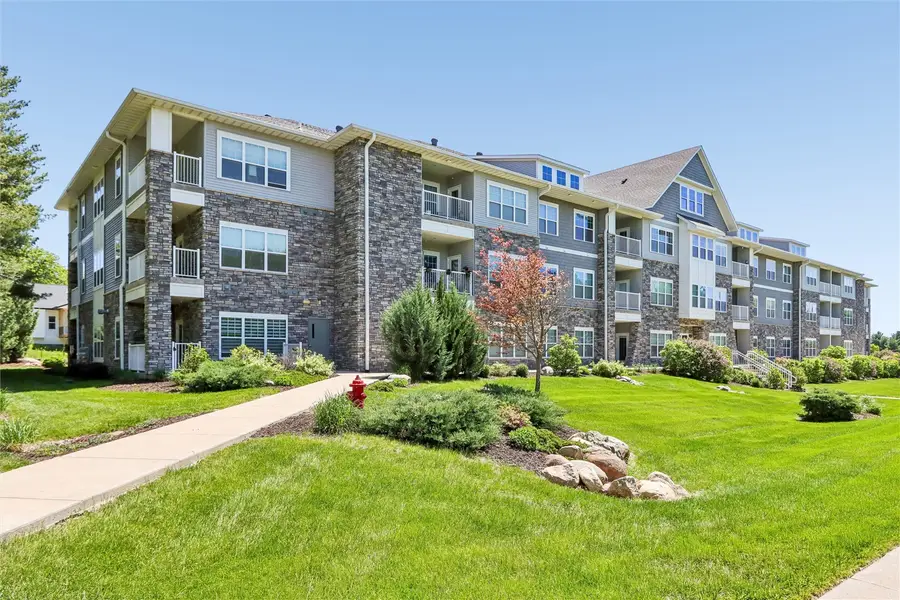 260 N Scott Blvd #212, Iowa City, IA 52245 - #2