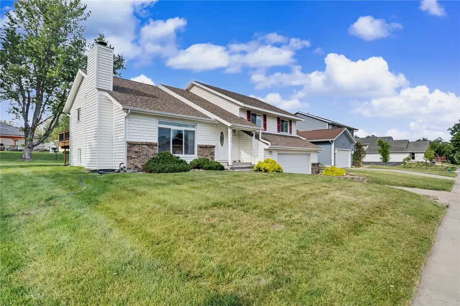 2152 Cherry Lane Ne, Cedar Rapids, IA 52402 - #2