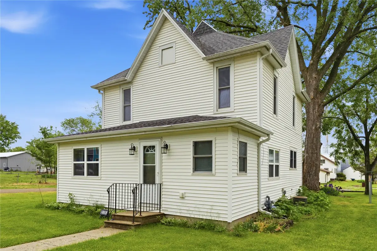 216 Lewis Street, Mount Auburn, IA 52313 - #1