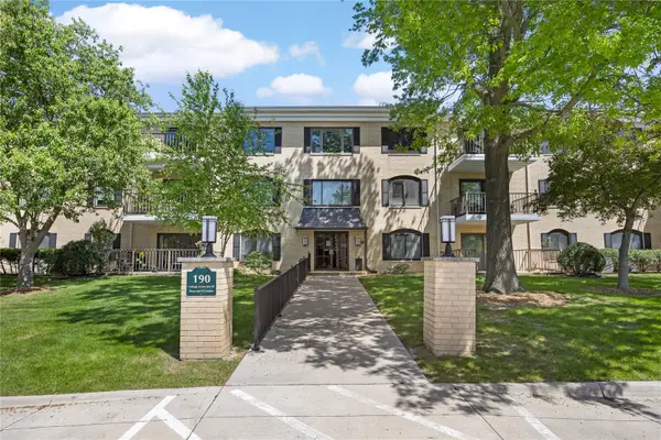 190 Cottage Grove Avenue Se #302, Cedar Rapids, IA 52403