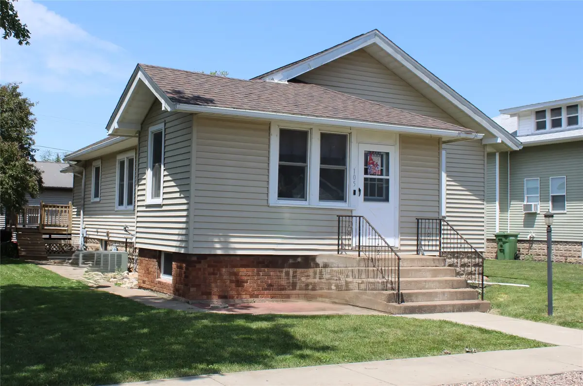 105 Grant Avenue, Lowden, IA 52255 - #1