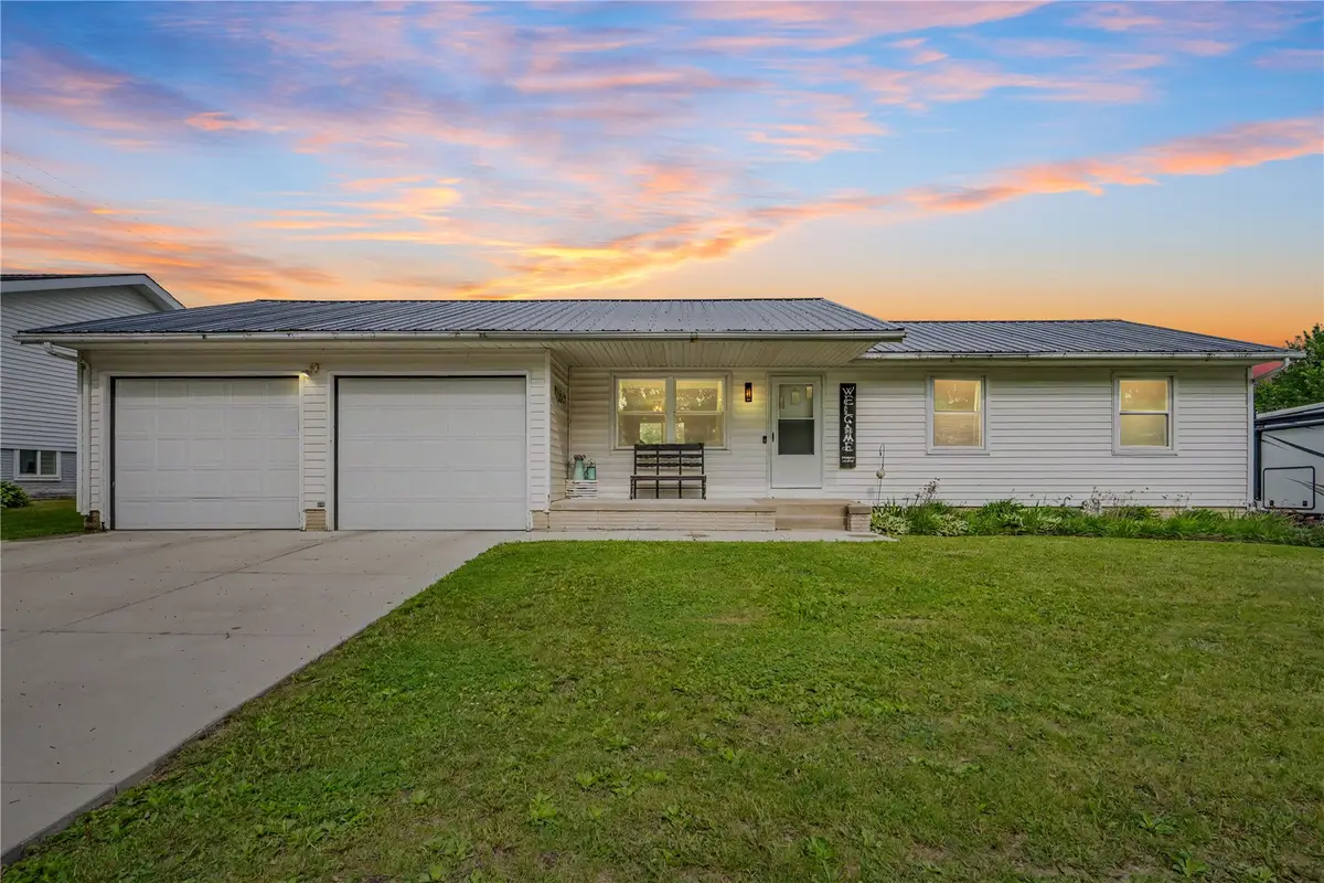 1304 Grande Avenue, Center Point, IA 52213 - #1
