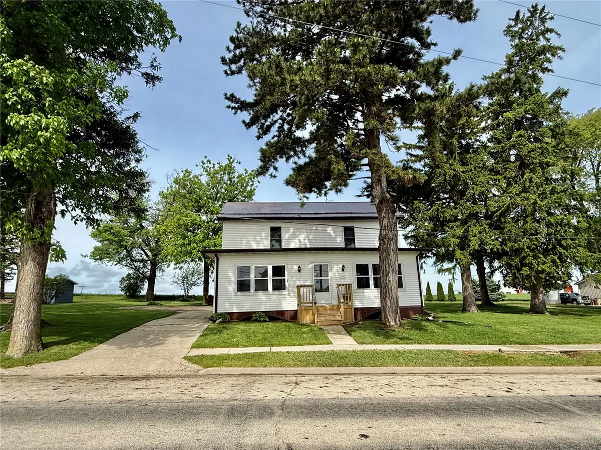 116 Main Street, Colesburg, IA 52035 - #1