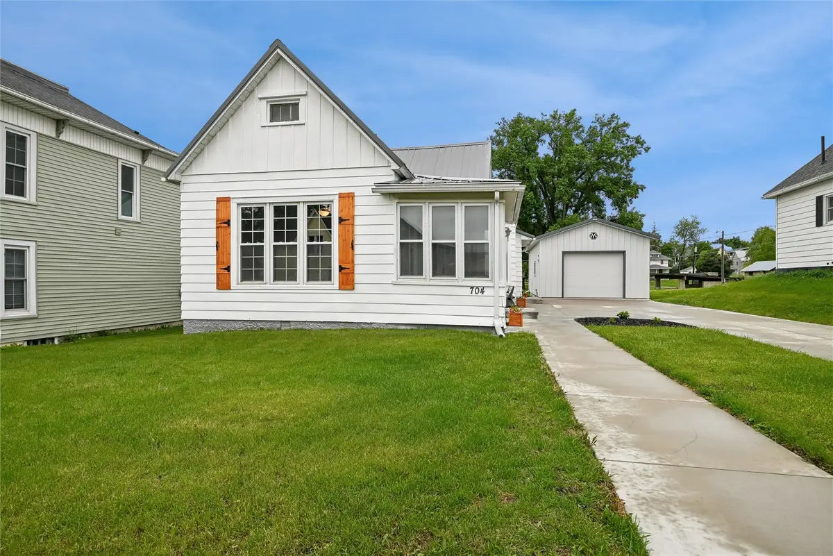 704 15th Street, Belle Plaine, IA 52208 - #1