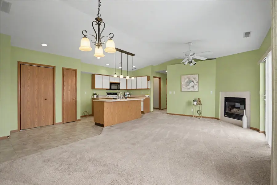 5575 Kacena Ave #6, Marion, IA 52302 - #3