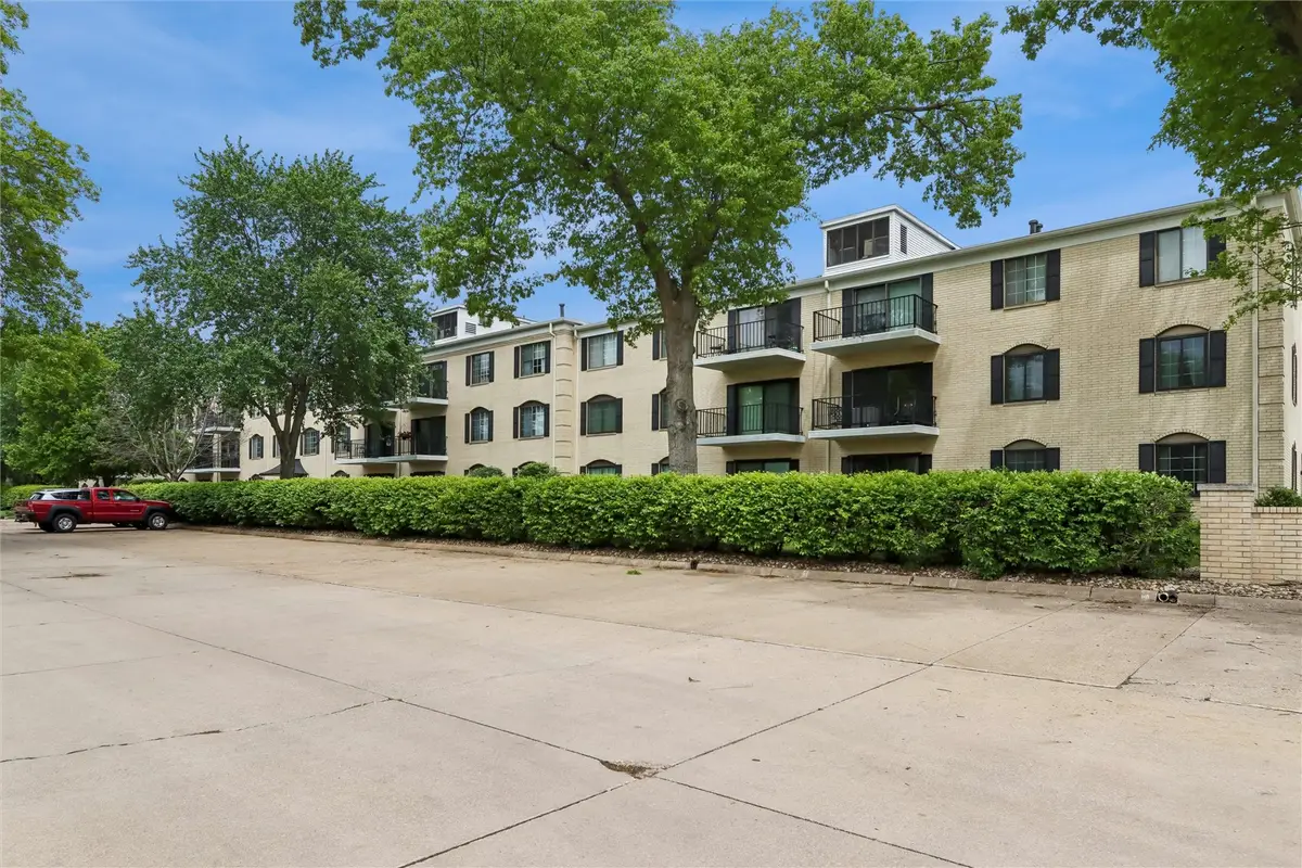 150 Thompson Drive Se #320, Cedar Rapids, IA 52403 - #1