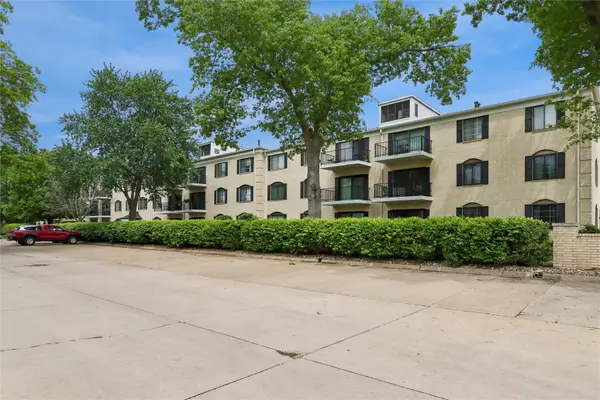 150 Thompson Drive Se #320, Cedar Rapids, IA 52403
