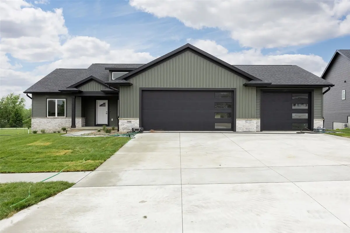 3988 Peridot Dr, Marion, IA 52302 - #1
