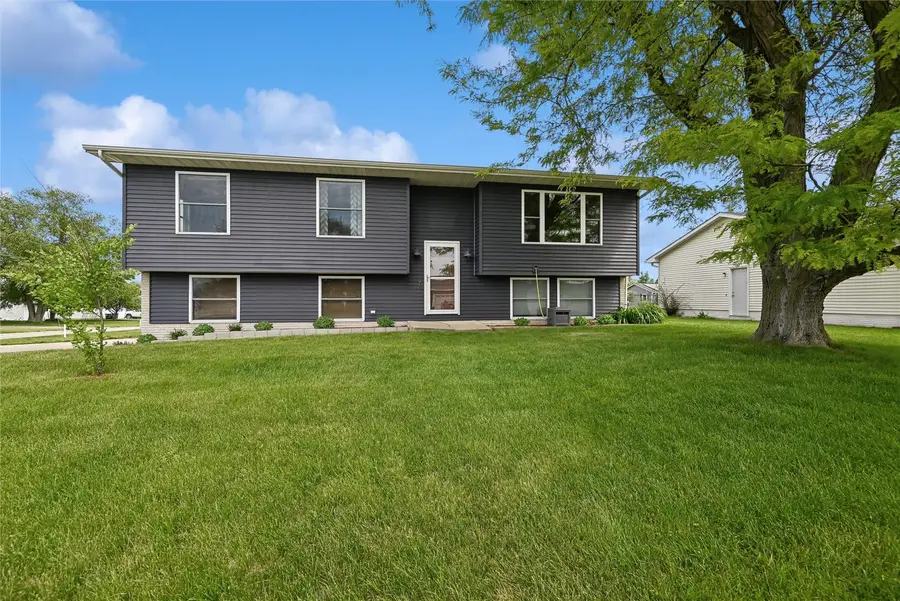 2200 A Avenue, Marion, IA 52302 - #2
