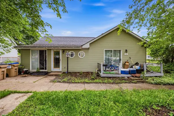 100 W North Street, Olin, IA 52320