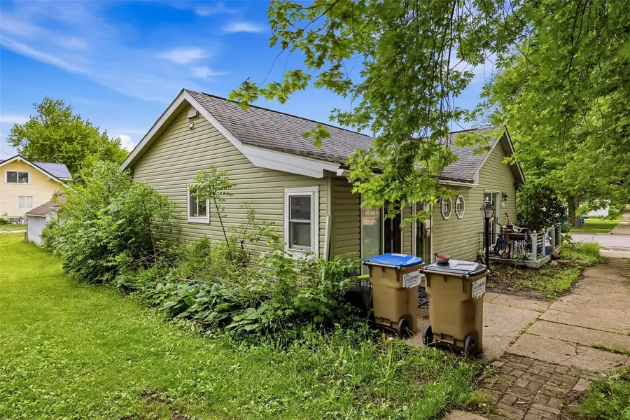 100 W North Street, Olin, IA 52320 - #2