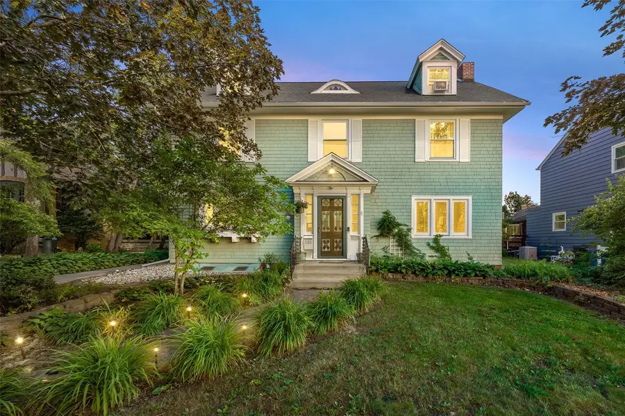 320 19th Street Se, Cedar Rapids, IA 52403 - #2