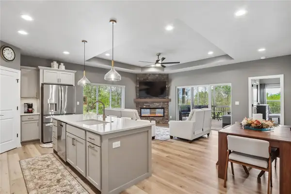 1030 Highland Trl, Solon, IA 52333