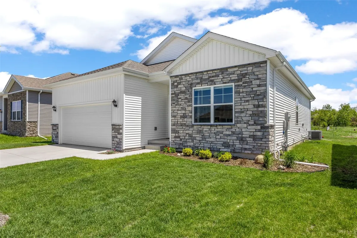 3389 Dreusicke Drive, Coralville, IA 52241 - #1