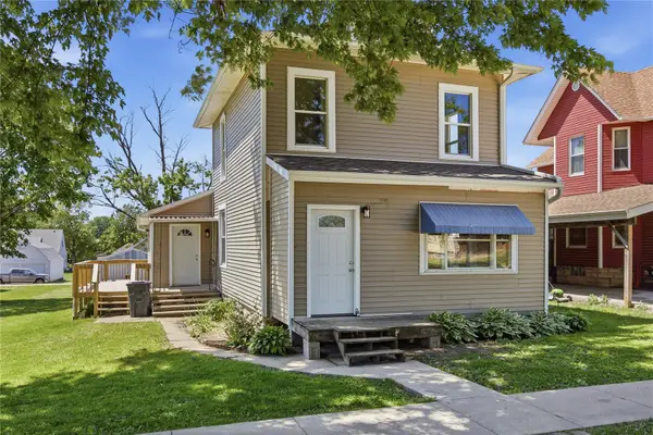 310 5th Avenue, Clarence, IA 52216