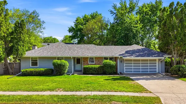 2613 Hillside Drive, Iowa City, IA 52245